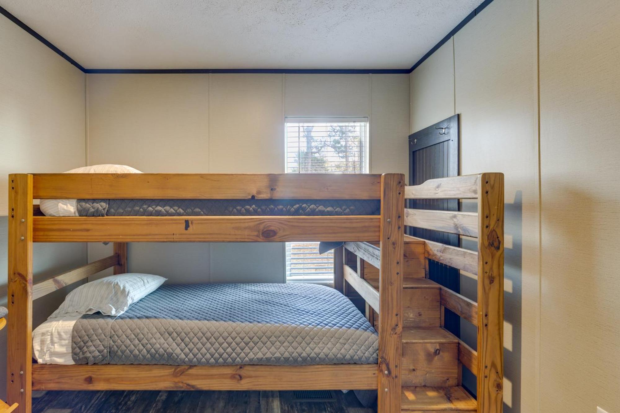 Lakefront Wetumpka Escape With Furnished Deck! Luaran gambar