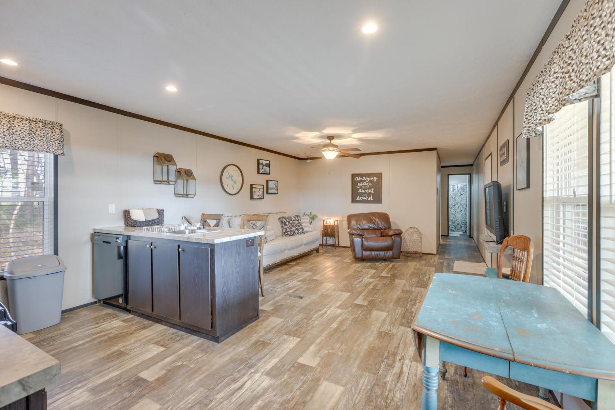 Lakefront Wetumpka Escape With Furnished Deck! Luaran gambar